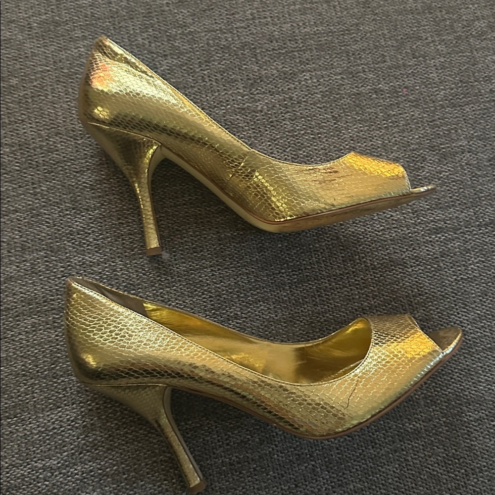 Enzo Angiolini Metallic Gold Snake Skin Peeptoe High Heels